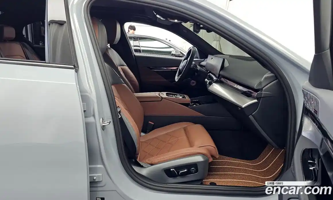 BMW 5-Series 2025 2.0 Автомат в Москве № 1192295, фото 11