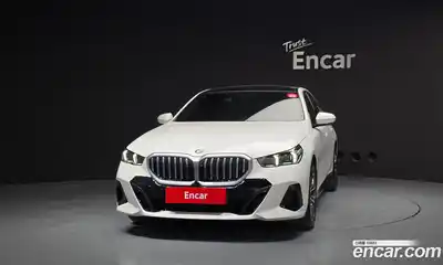 BMW 5-Series 2024 2.0 Автомат в Москве № 1192480, миниатюра 3