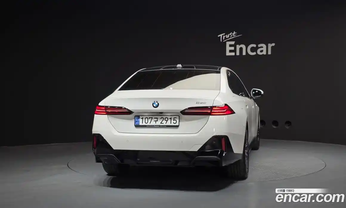 BMW 5-Series 2024 2.0 Автомат в Москве № 1192480, фото 4