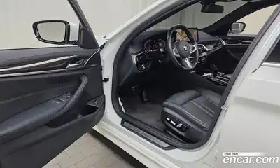 BMW 5-Series 2022 2.0 Автомат в Москве № 1192655, миниатюра 10