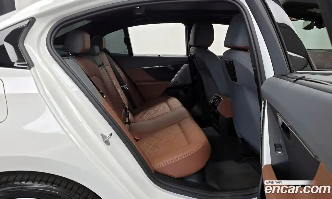 BMW 5-Series 2024 2.0 Автомат в Москве № 1192785, фото 12