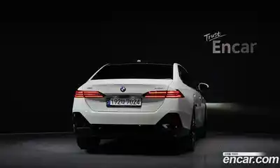 BMW 5-Series 2024 2.0 Автомат в Москве № 1192785, миниатюра 4