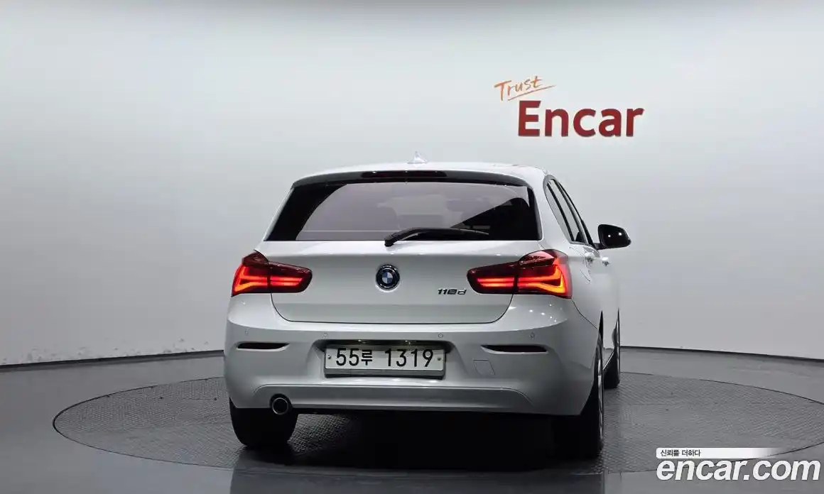 BMW 1-Series 2017 2.0 гидро в Москве № 1193312, фото 4