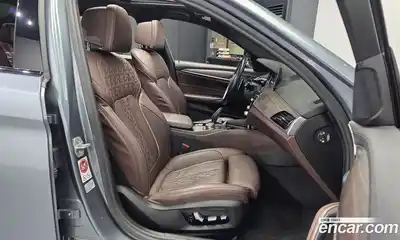 BMW 5-Series 2017 2.0 Автомат в Москве № 1193387, миниатюра 11