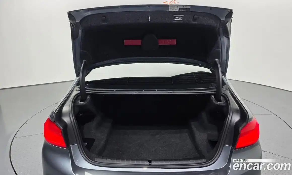 BMW 5-Series 2017 2.0 Автомат в Москве № 1193387, фото 20