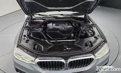 BMW 5-Series 2017 2.0 Автомат в Москве № 1193387, миниатюра 6