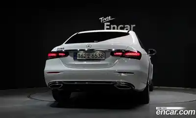 Mercedes-Benz E-Class 2022 2.0 гидро в Москве, миниатюра 4