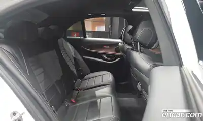Mercedes-Benz E-Class 2023 2.0 гидро в Москве, миниатюра 12