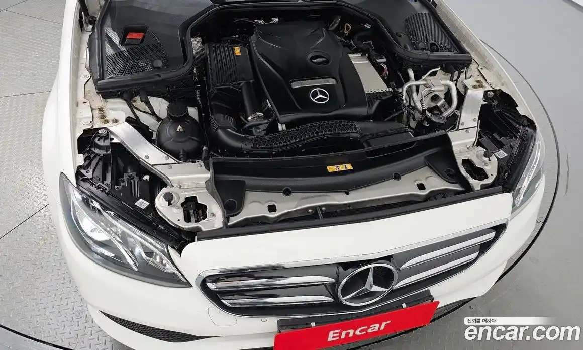 Mercedes-Benz E-Class 2020 2.0 гидро в Москве, фото 6