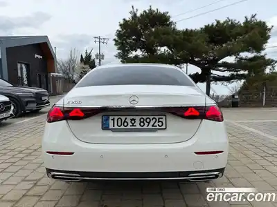 Mercedes-Benz E-Class 2024 2.0 гидро в Москве № 1193817, миниатюра 4