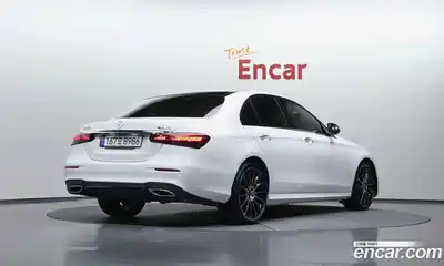 Mercedes-Benz E-Class 2023 2.0 гидро в Москве, миниатюра 2