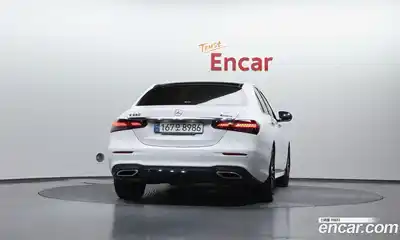 Mercedes-Benz E-Class 2023 2.0 гидро в Москве, миниатюра 4