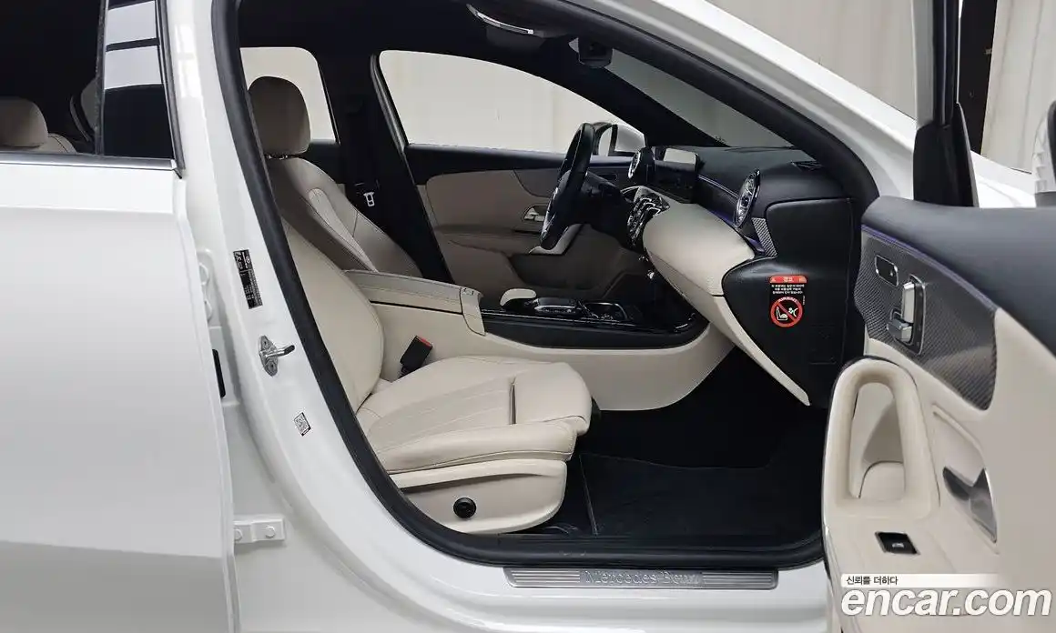 Mercedes-Benz A-Class 2022 2.0 Автомат в Москве № 1194186, фото 11