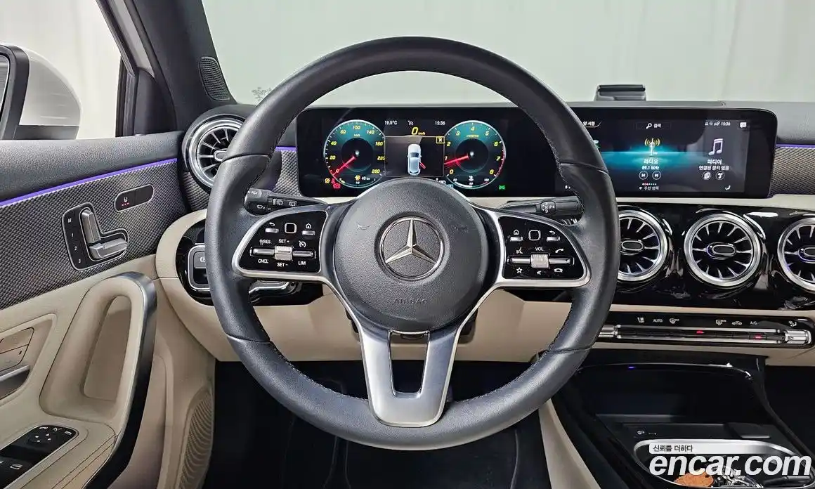 Mercedes-Benz A-Class 2022 2.0 Автомат в Москве № 1194186, фото 13