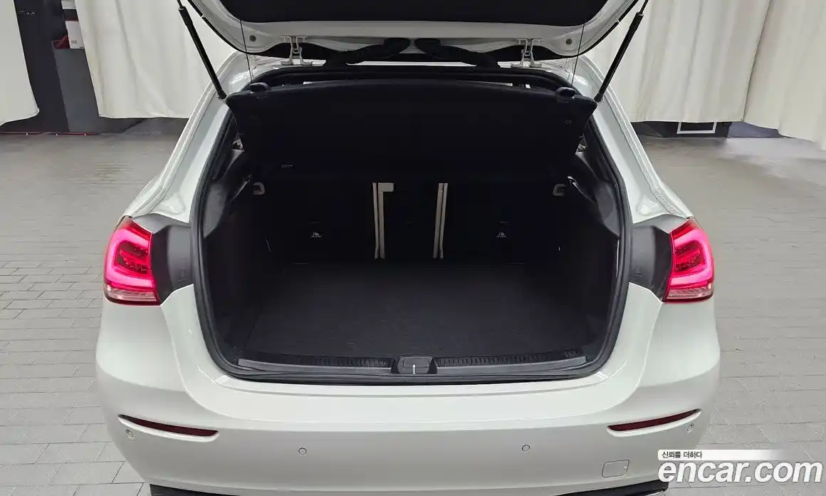 Mercedes-Benz A-Class 2022 2.0 Автомат в Москве № 1194186, фото 20