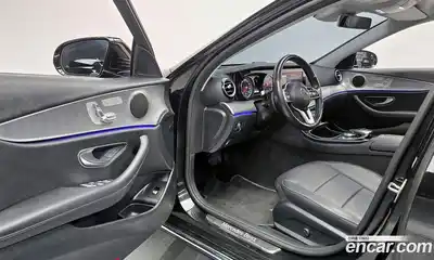 Mercedes-Benz E-Class 2019 2.0 гидро в Москве № 1194313, миниатюра 11