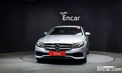 Mercedes-Benz E-Class 2018 2.0 гидро в Москве, миниатюра 3