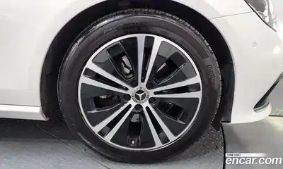 Mercedes-Benz E-Class 2021 2.0 гидро в Москве, миниатюра 5