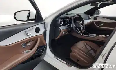 Mercedes-Benz E-Class 2021 2.0 гидро в Москве, миниатюра 10
