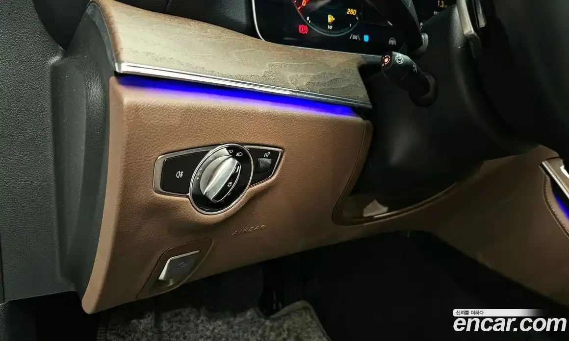 Mercedes-Benz E-Class 2021 2.0 гидро в Москве, фото 19