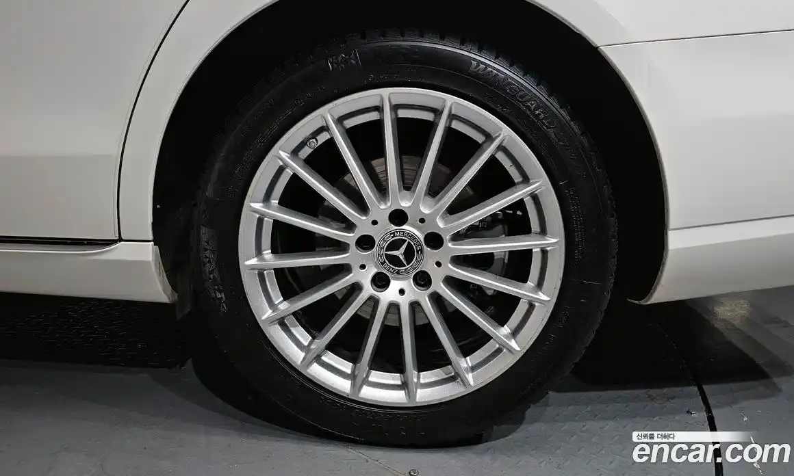 Mercedes-Benz E-Class 2021 2.0 гидро в Москве, фото 5