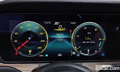 Mercedes-Benz E-Class 2021 2.0 гидро в Москве, миниатюра 8