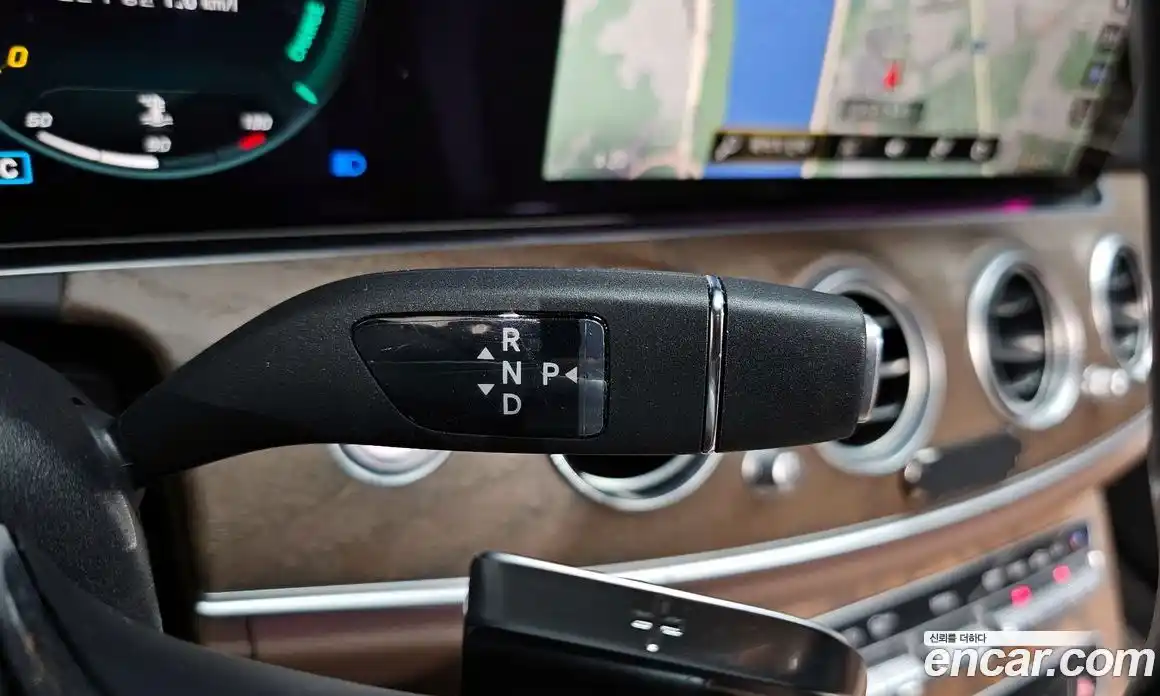 Mercedes-Benz E-Class 2021 2.0 гидро в Москве, фото 9