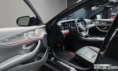 Mercedes-Benz E-Class 2023 2.0 гидро в Москве № 1194535, миниатюра 10