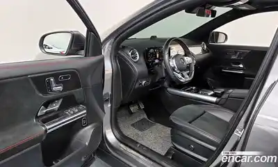 Mercedes-Benz GLA-Class 2022 2.0 гидро в Москве № 1194602, миниатюра 10