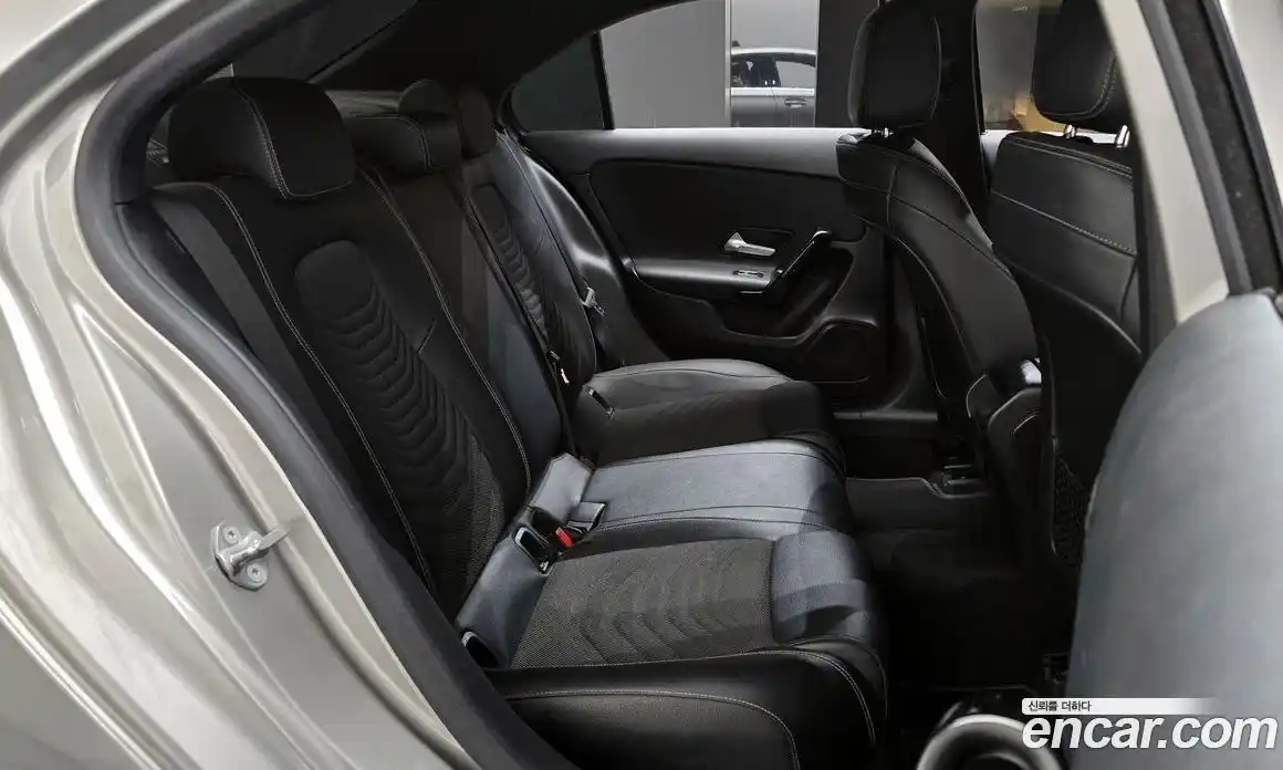 Mercedes-Benz A-Class 2020 2.0 Автомат в Москве № 1194761, фото 12