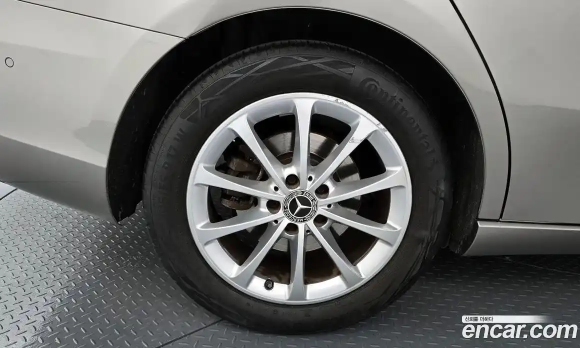 Mercedes-Benz A-Class 2020 2.0 Автомат в Москве № 1194761, фото 5