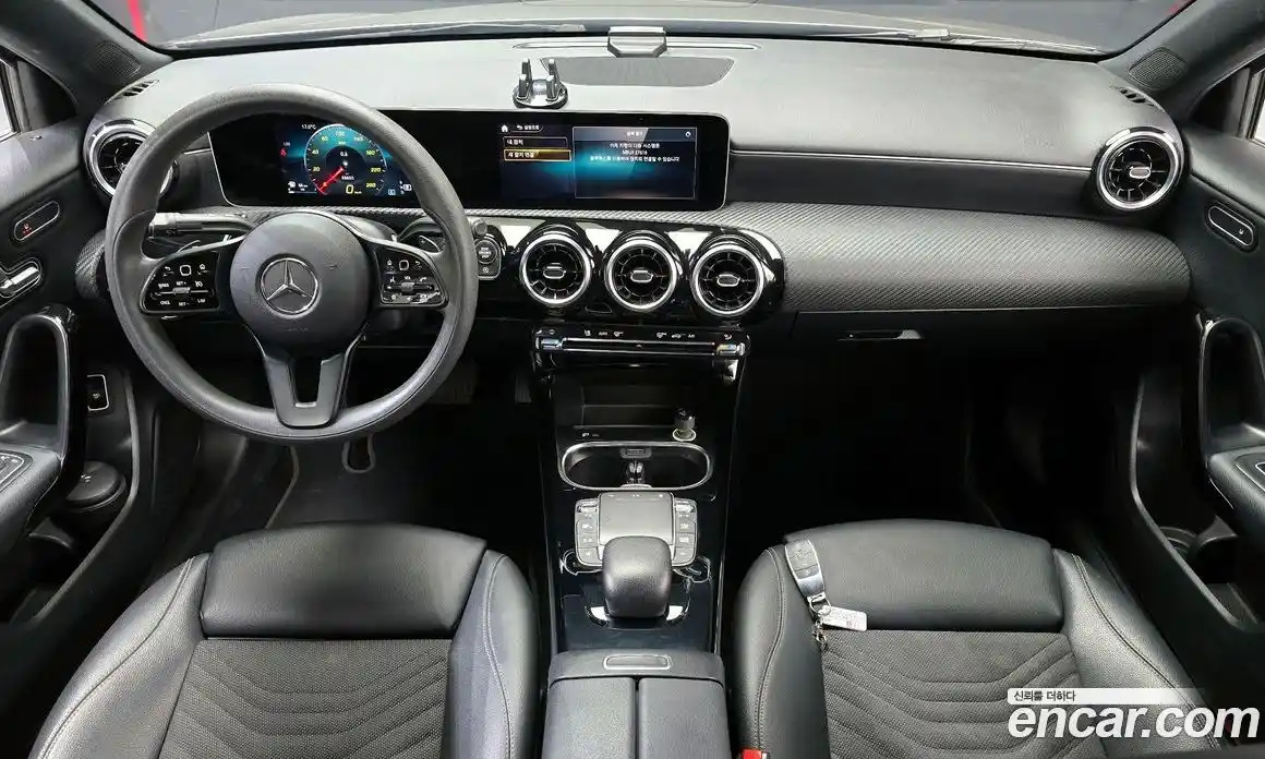 Mercedes-Benz A-Class 2020 2.0 Автомат в Москве № 1194761, фото 7