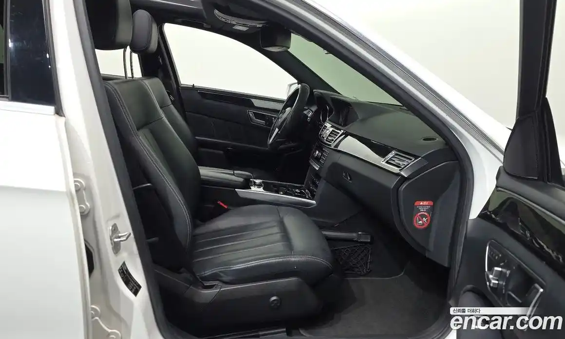 Mercedes-Benz E-Class 2013 3.5 Автомат в Москве № 1194797, фото 11