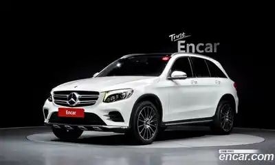 Mercedes-Benz GLC-Class GLC300 4MATIC AMG Line