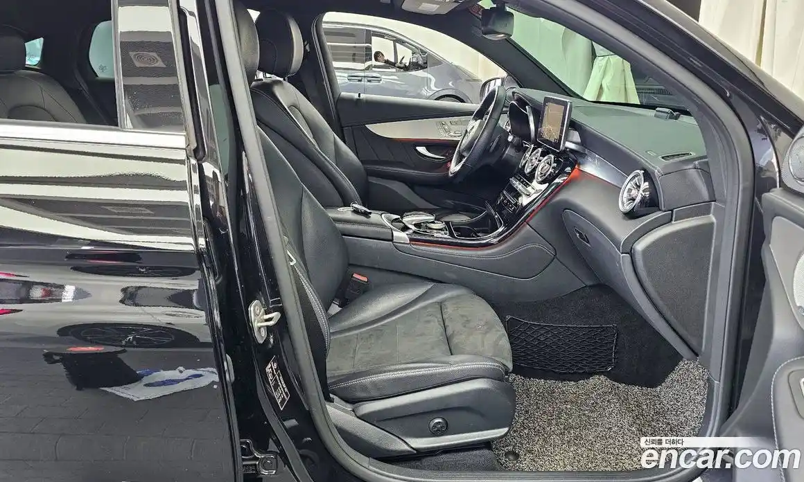 Mercedes-Benz GLC-Class 2019 2.0 Автомат в Москве № 1194837, фото 11