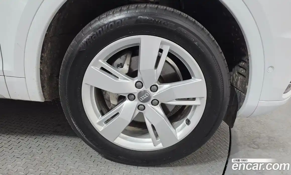 Audi Q5 2020 2.0 гидро в Москве № 1195256, фото 4