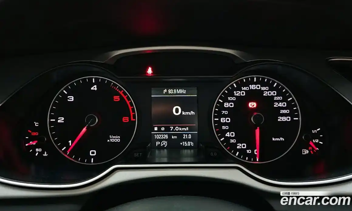 Audi A4 2015 2.0 гидро в Москве № 1195308, фото 8