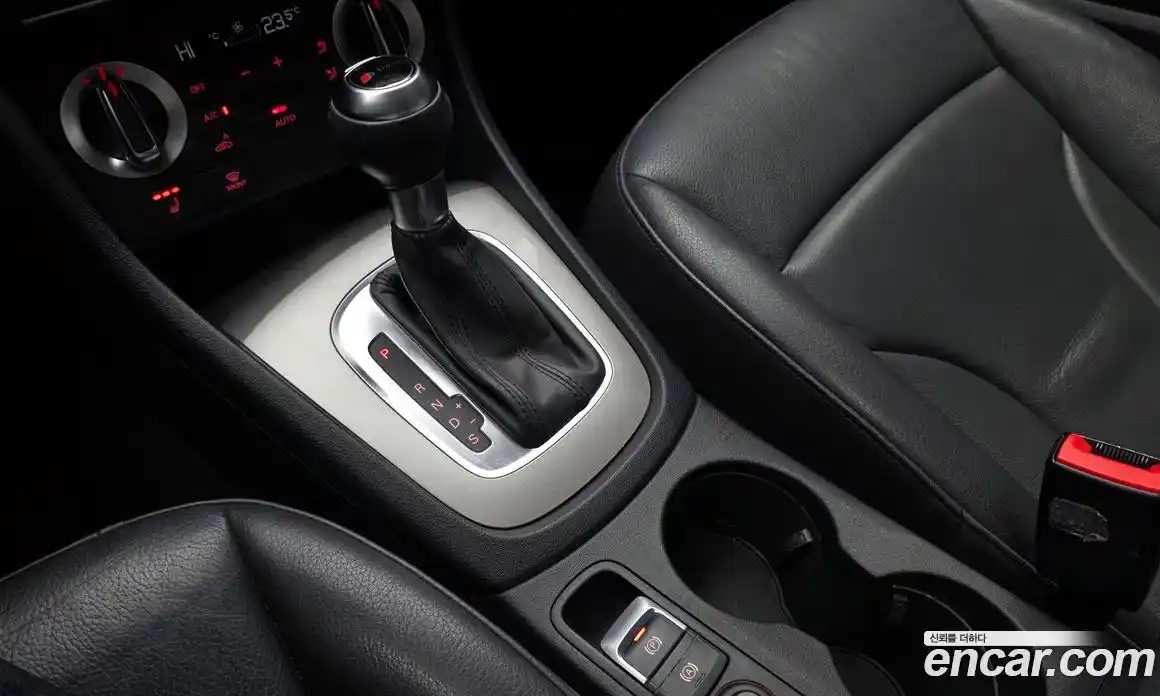 Audi Q3 2013 2.0 гидро в Москве № 1195391, фото 9