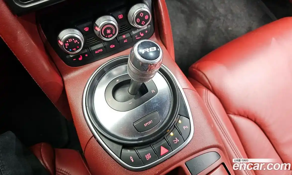 Audi R8 2008 4.2 гидро в Москве № 1195470, фото 9