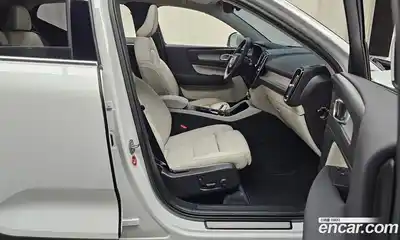 Volvo XC40 2023 2.0 гидро в Москве № 1195796, миниатюра 11