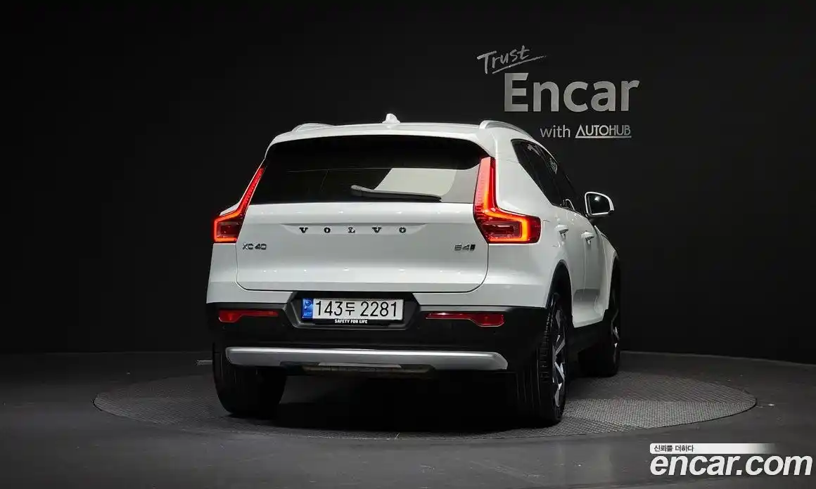 Volvo XC40 2023 2.0 гидро в Москве № 1195796, фото 4