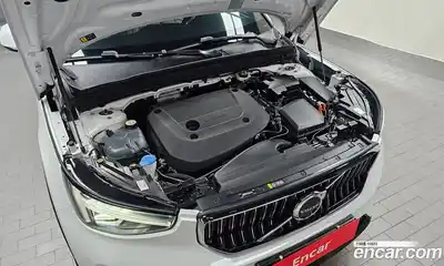 Volvo XC40 2023 2.0 гидро в Москве № 1195796, миниатюра 6