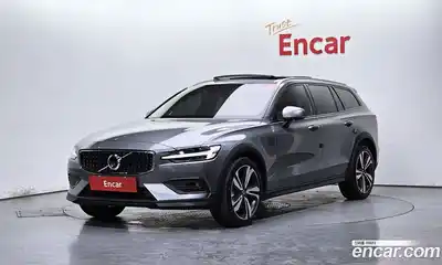 Volvo V60, 2020