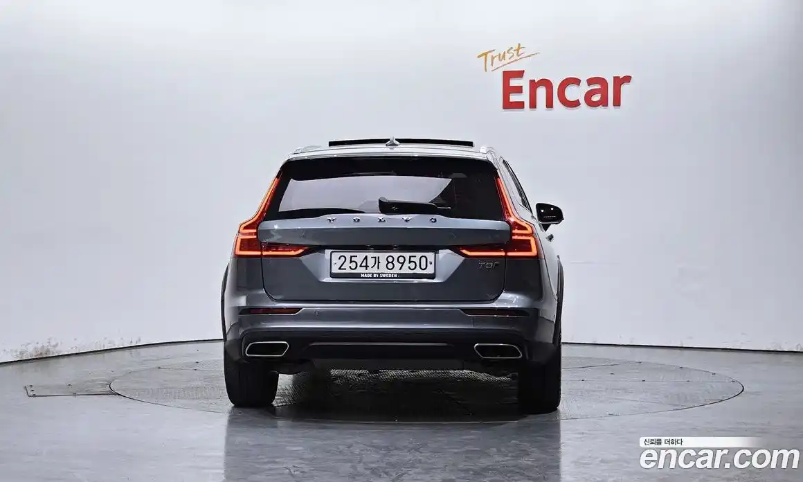 Volvo V60 2020 2.0 гидро в Москве № 1195800, фото 4