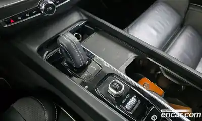 Volvo XC60 2020 2.0 гидро в Москве № 1195844, миниатюра 9