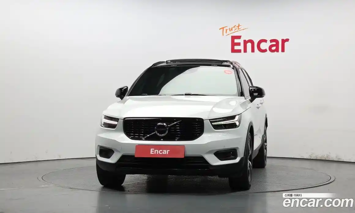 Volvo XC40 2019 2.0 гидро в Москве № 1195908, фото 3