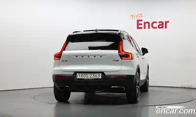 Volvo XC40 2019 2.0 гидро в Москве № 1195908, миниатюра 4