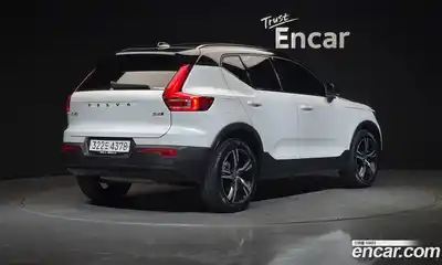 Volvo XC40 2021 2.0 гидро в Москве № 1195950, миниатюра 2