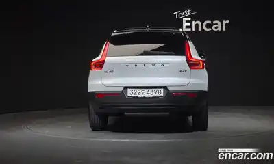 Volvo XC40 2021 2.0 гидро в Москве № 1195950, миниатюра 4