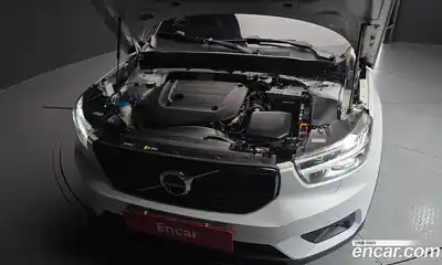 Volvo XC40 2021 2.0 гидро в Москве № 1195950, миниатюра 6